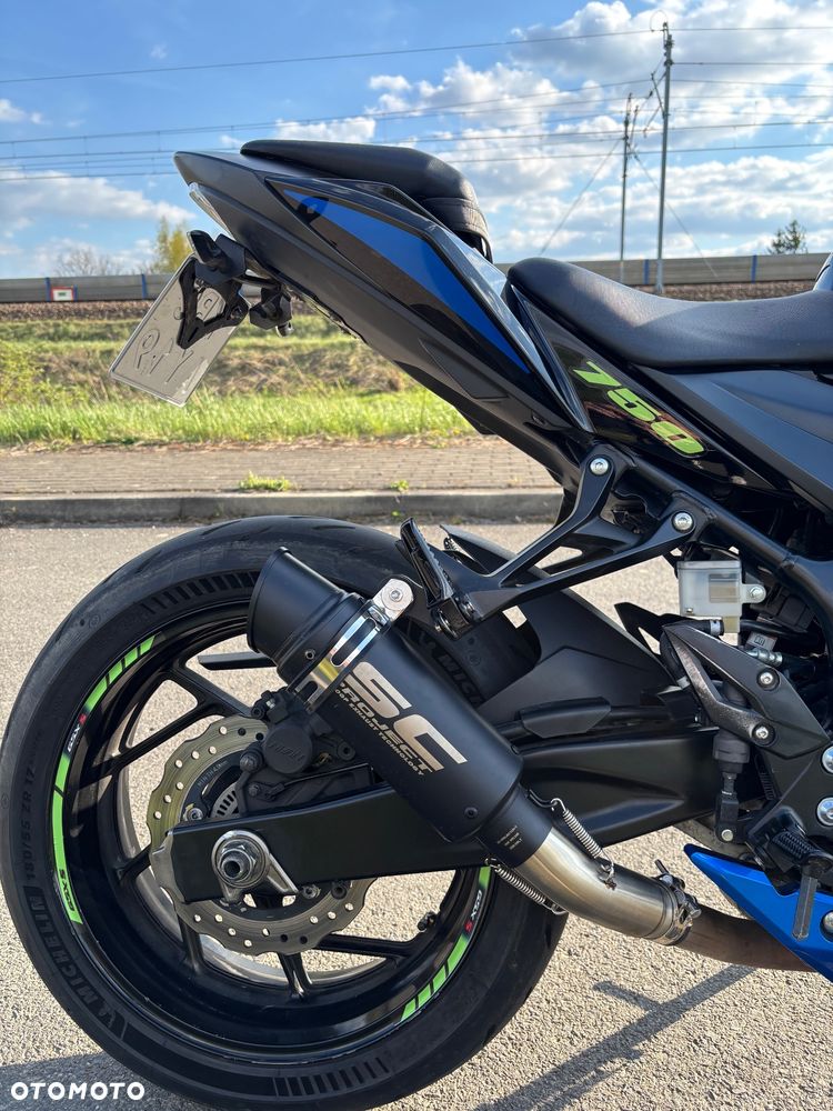 Suzuki GSX - 9