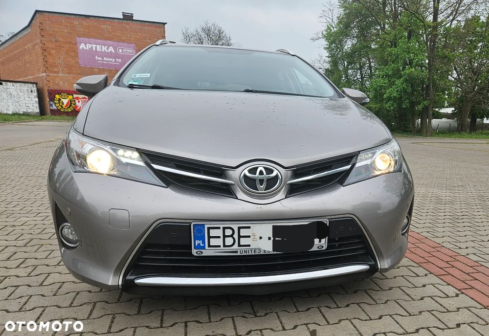 Toyota Auris 2.0 D-4D Edition - 10