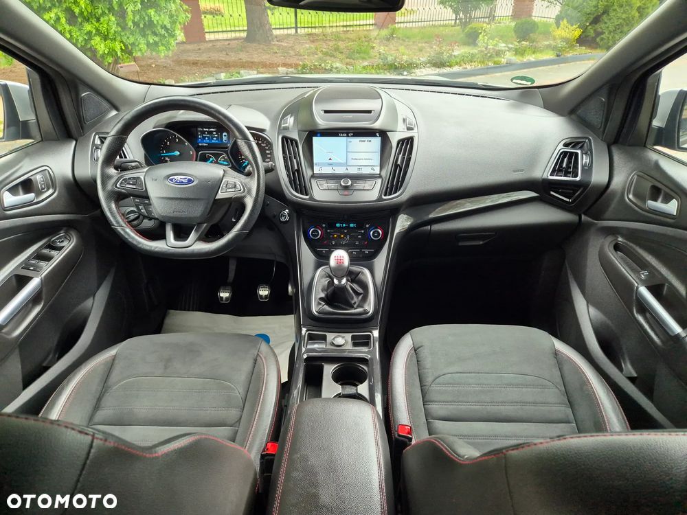 Ford Kuga 2.0 TDCi 4x4 ST-Line - 19