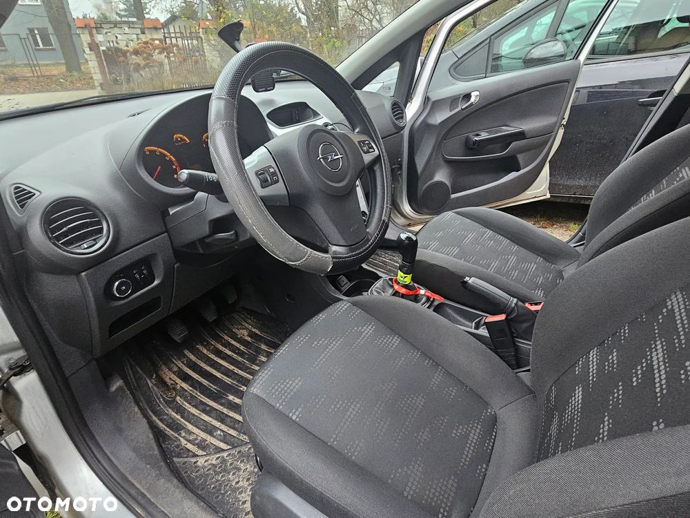 Opel Corsa 1.2 16V Enjoy - 19