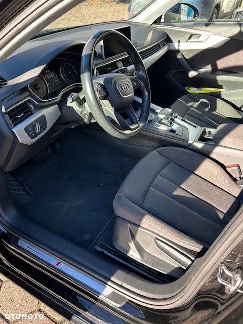 Audi A4 Avant 40 TFSI S tronic - 8