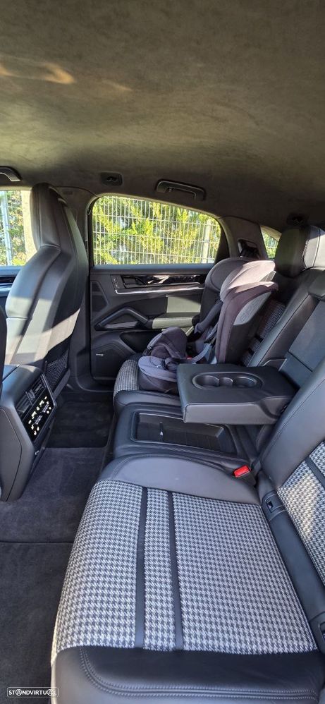 Porsche Cayenne Coupé E-Hybrid Tiptronic S Black Edition - 24