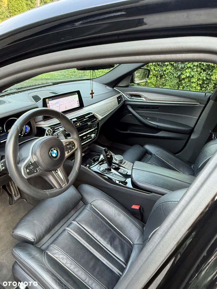 BMW Seria 5 540i xDrive M Sport sport - 24