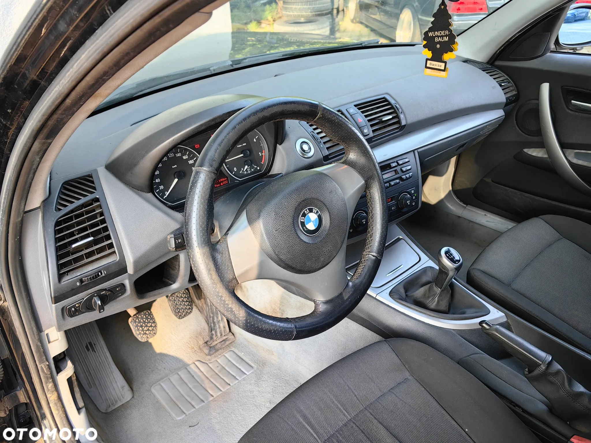 BMW Seria 1 120d - 16