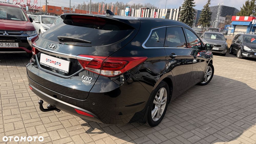 Hyundai i40 Kombi blue 1.7 CRDi DCT Premium - 3