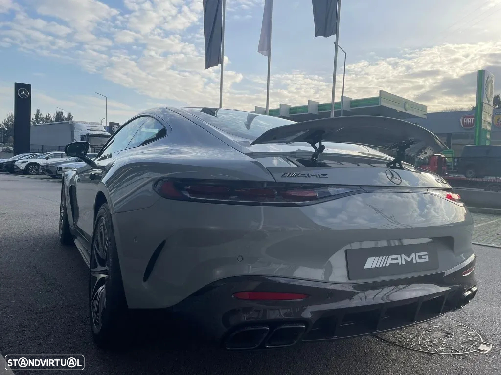 Mercedes-Benz AMG GT 63 4Matic+ - 10