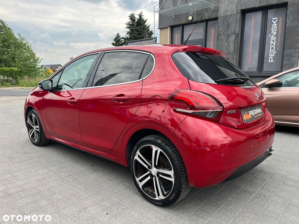 Peugeot 208 - 4