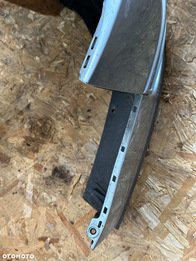 ZDERZAK PRZEDNI VW PASSAT B6 - 9