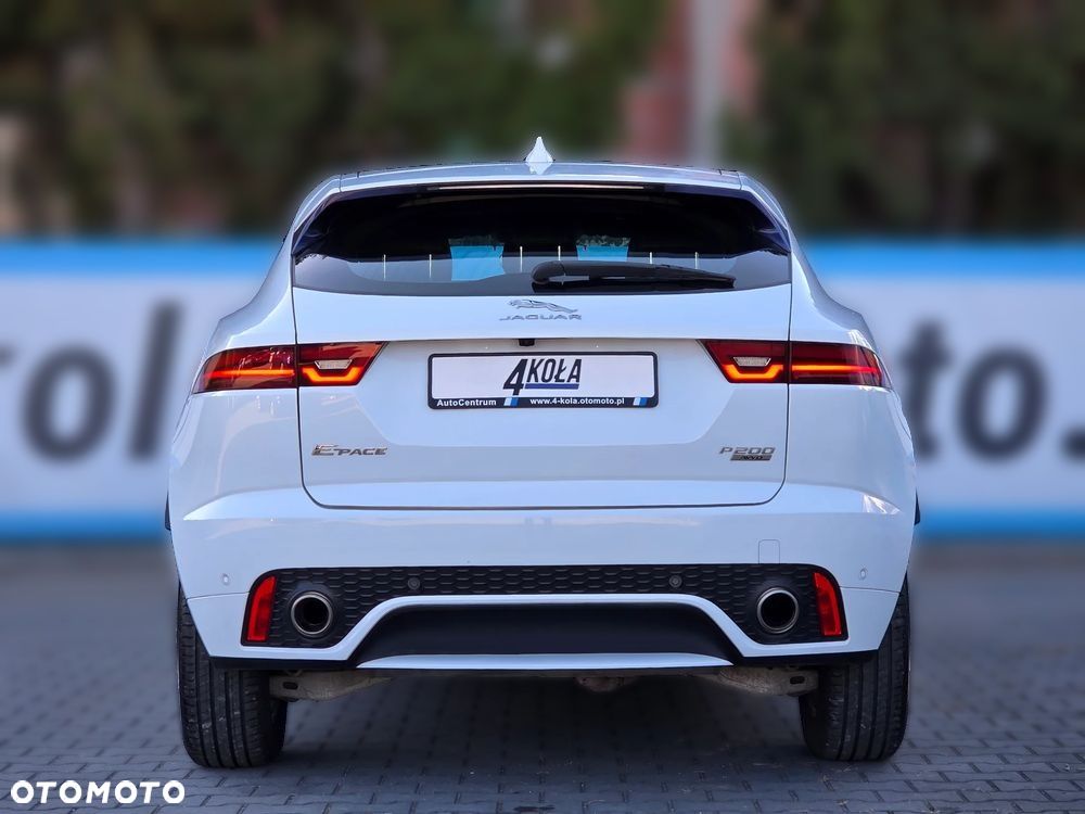 Jaguar E-Pace 2018 photo 5