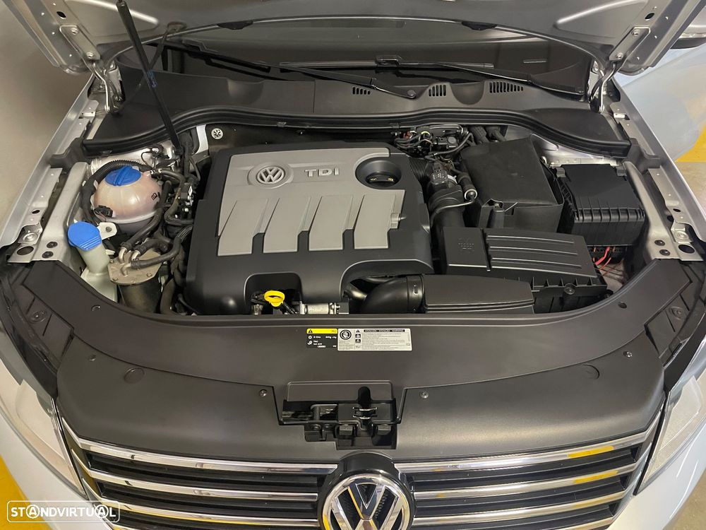 Volkswagen Passat 1.6 TDI BlueMotion — fotografia 9
