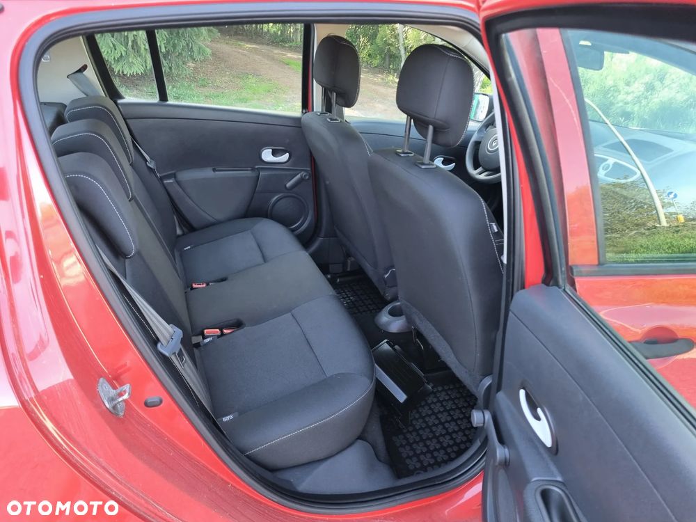 Renault Clio 1.2 16V 75 Yahoo - 19