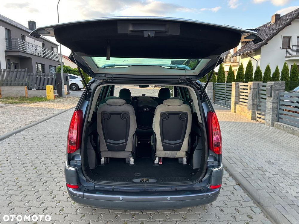 Peugeot 807 HDi 165 Premium - 29