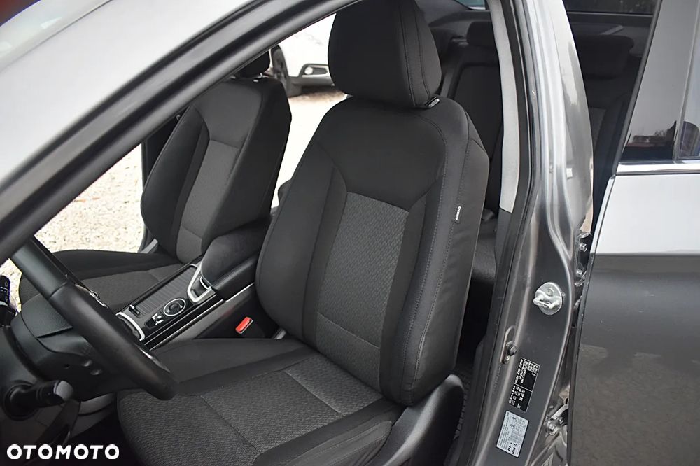 Hyundai i40 1.7 CRDi Comfort + - 18