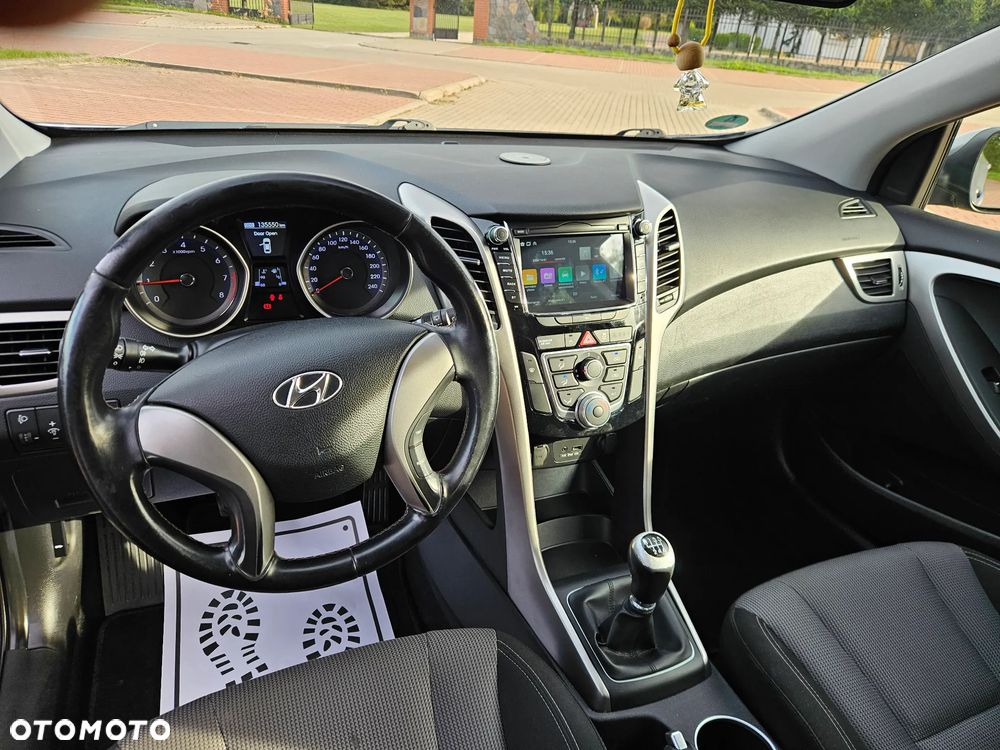 Hyundai i30 1.6 Trend - 9