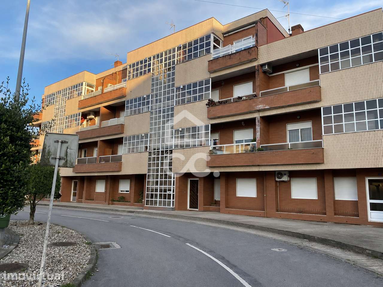 Apartamento T2 com Garagem em Selho - Grande imagem: 4/18