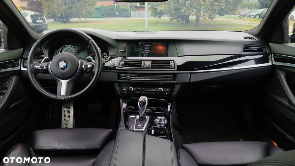 BMW Seria 5 528i Sport-Aut - 6