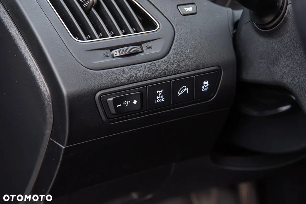 Hyundai ix35 2.0 4WD Premium - 18