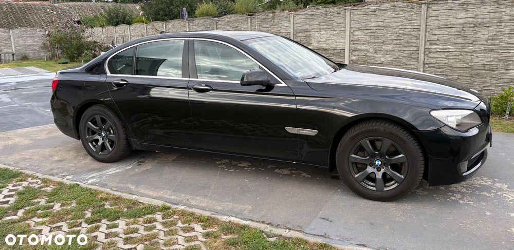 BMW Seria 7 2010 photo 3