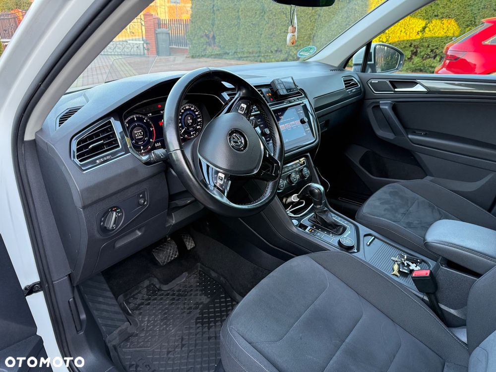 Volkswagen Tiguan 2.0 TDI SCR 4MOTION (BlueMotion Techn.) DSG Highline - 19