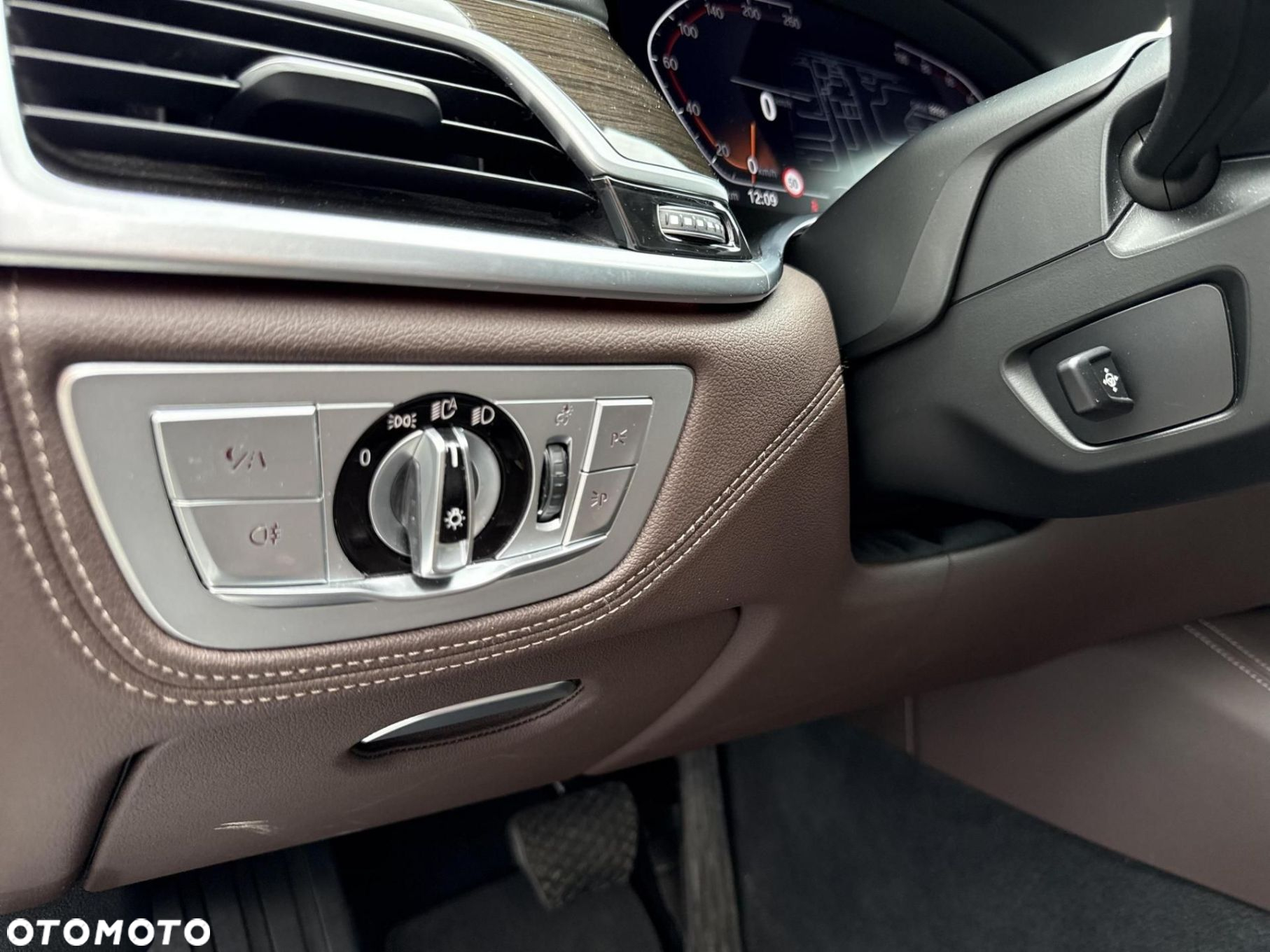 BMW Seria 7 - 13