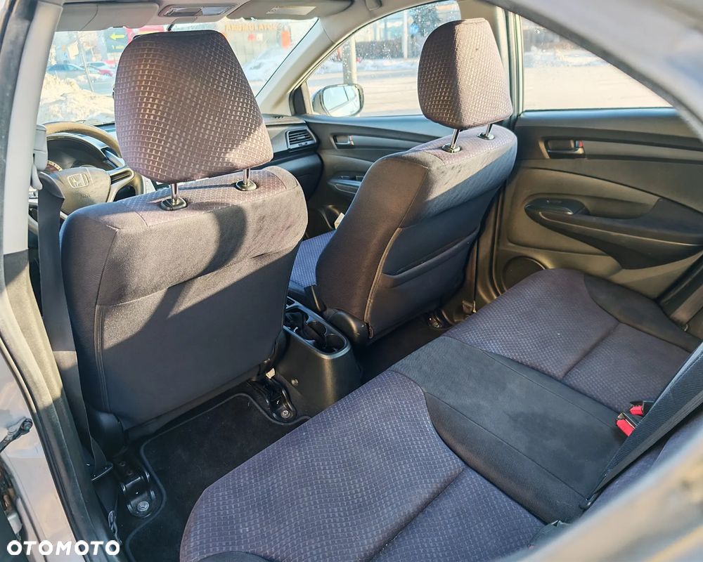 Honda City 1.4 Comfort - 10