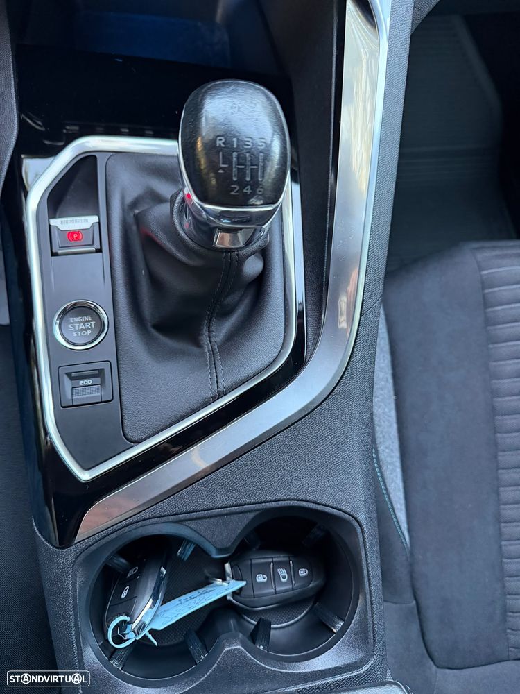 Peugeot 3008 - 14