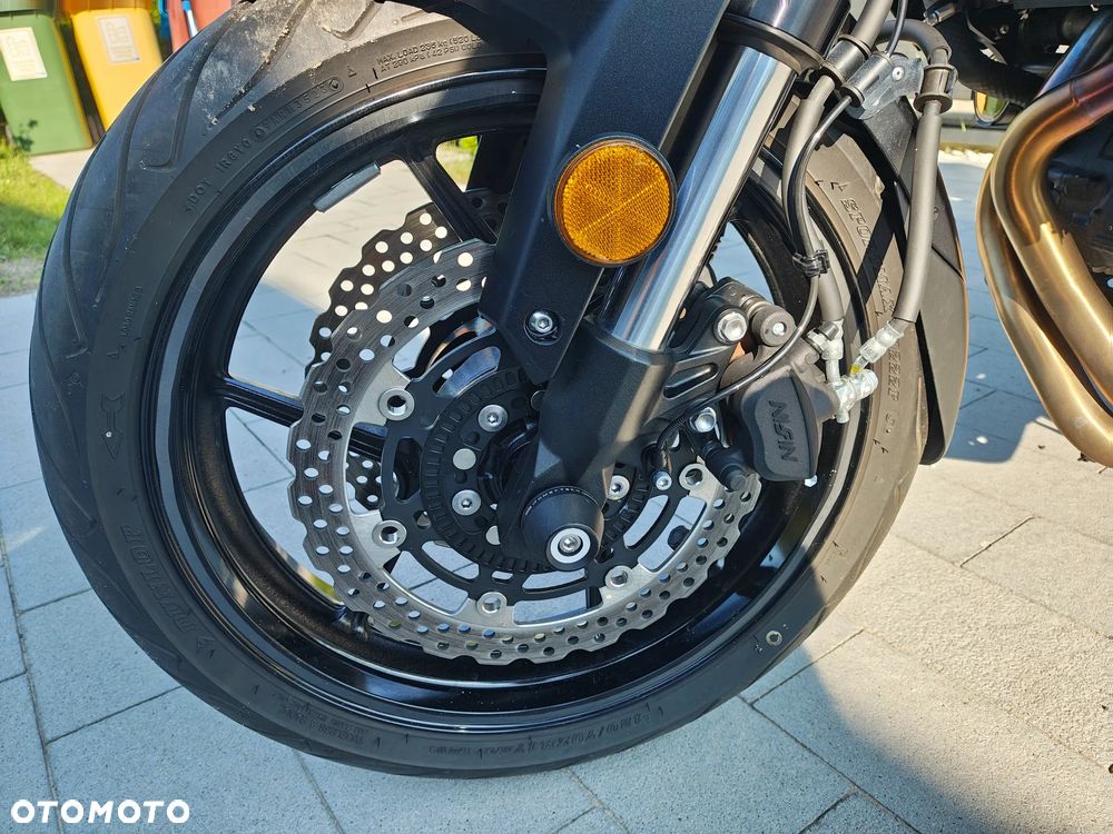 Kawasaki Versys 650 - 18