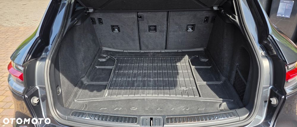Porsche Macan Standard - 21