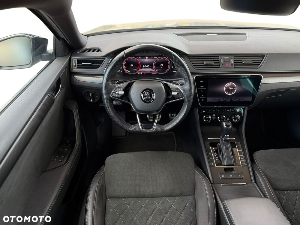 Skoda Superb 2.0 TDI SCR 4x4 Sportline DSG - 19