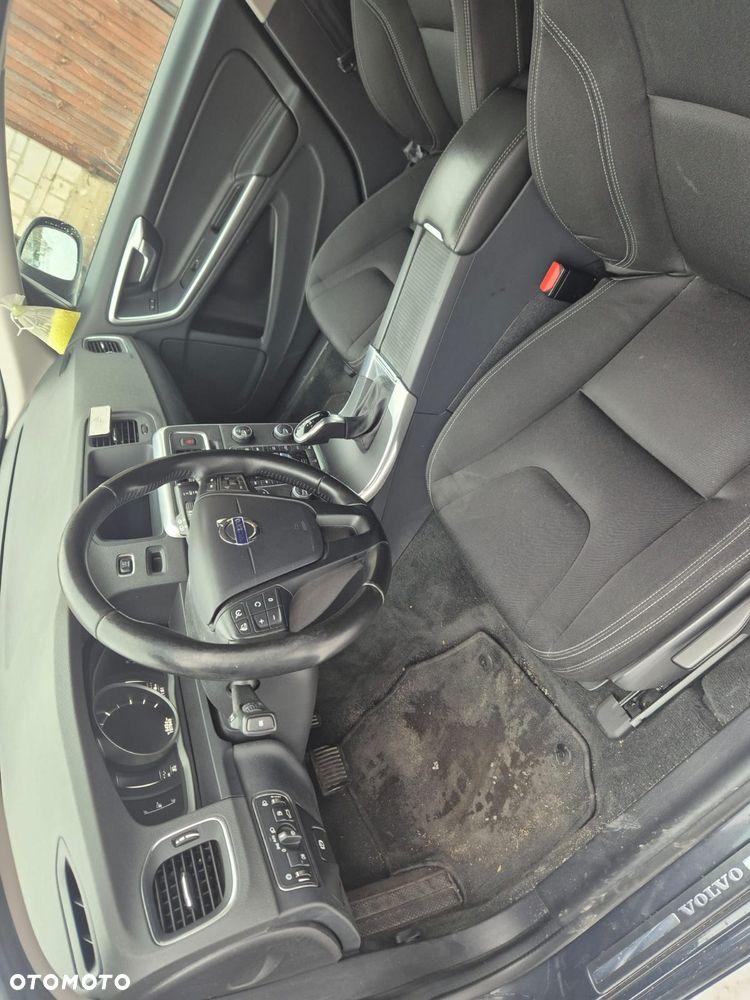 Volvo V60 D2 Geartronic Summum - 11