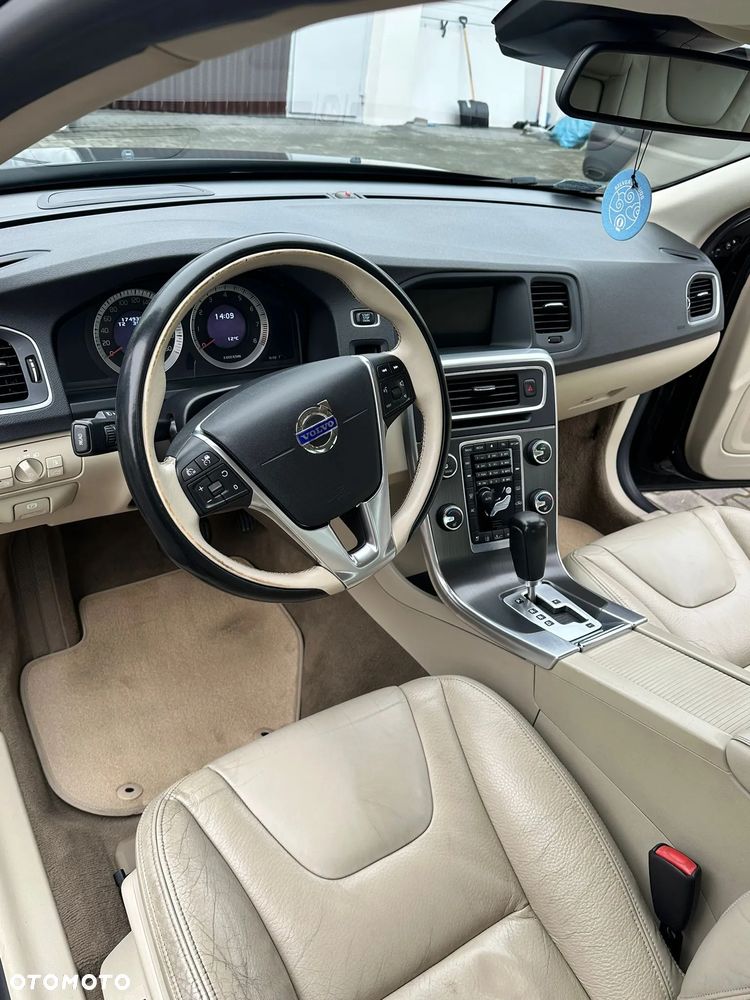 Volvo S60 2.0T Powershift Summum - 18