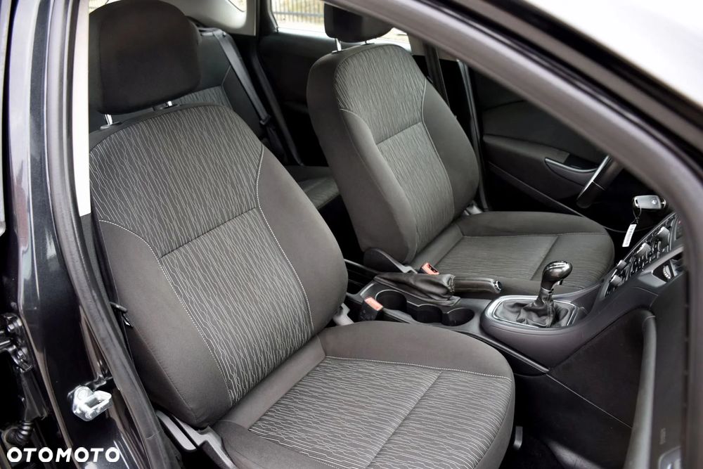 Opel Astra 1.6 Design Edition - 13