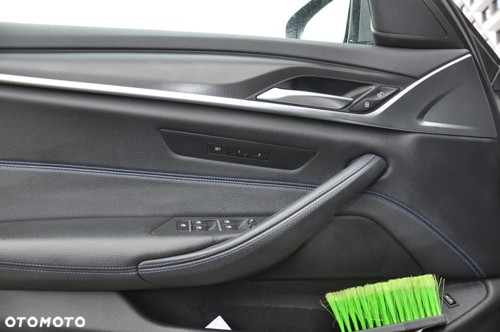BMW Seria 5 - 14