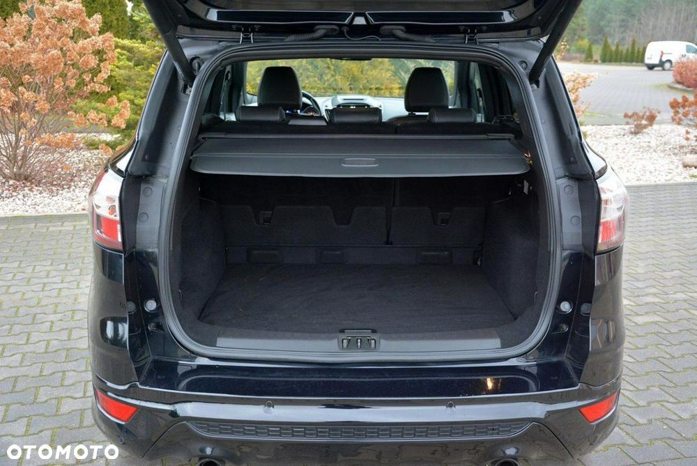 Ford Kuga 1.5 EcoBoost 2x4 ST-Line - 31