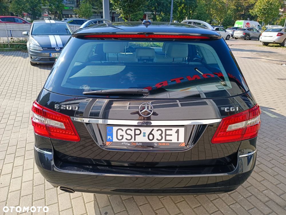 Mercedes-Benz Klasa E 200 T CGI BlueEFFICIENCY 7G-TRONIC Avantgarde - 6