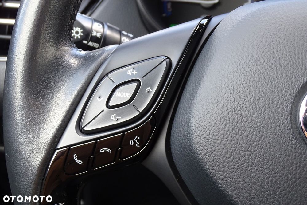 Toyota C-HR Business-Edition - 29