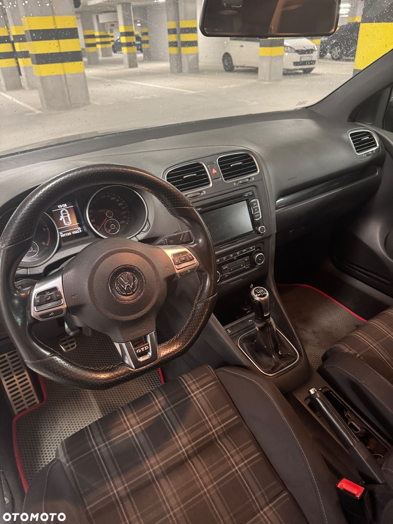 Volkswagen Golf VI 2.0 TDI GTD - 8