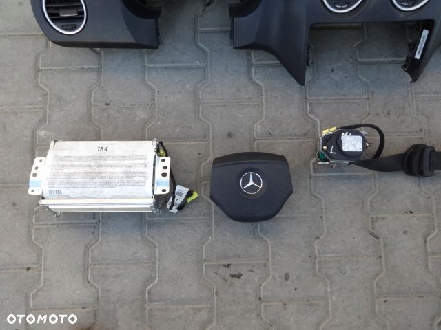 MERCEDES ML W164 05r- DESKA KONSOLA PODUSZKI PAS - 2
