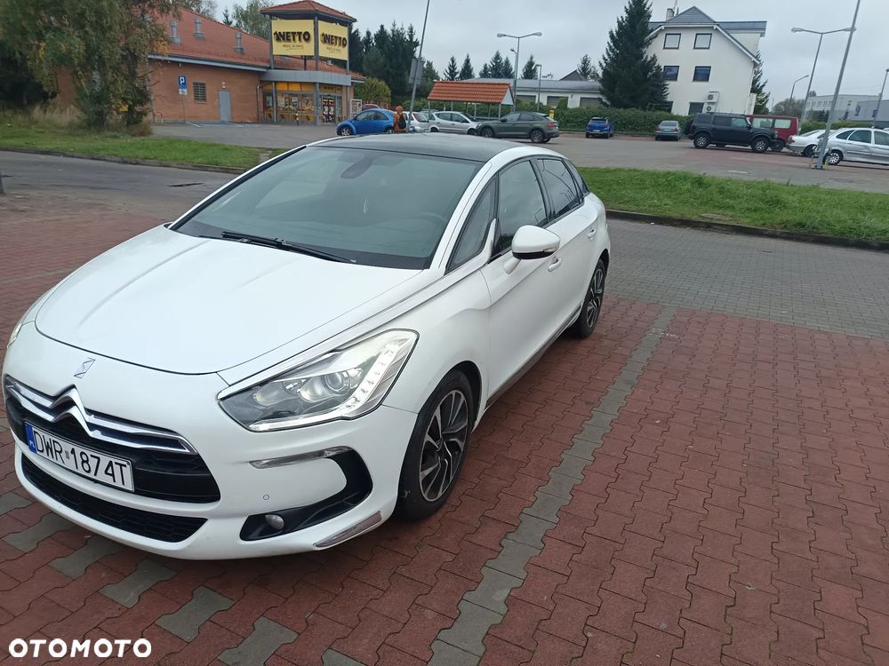 Citroën DS5 e-HDi 115 EGS6 SoChic - 5