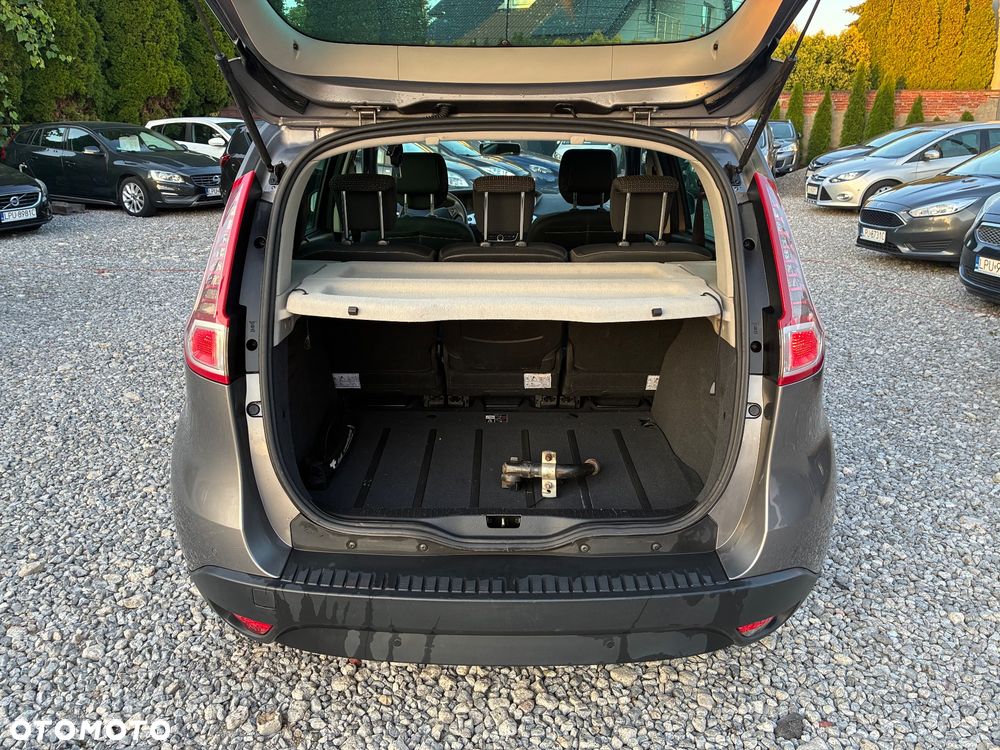 Renault Scenic 1.6 16V 110 Authentique - 11