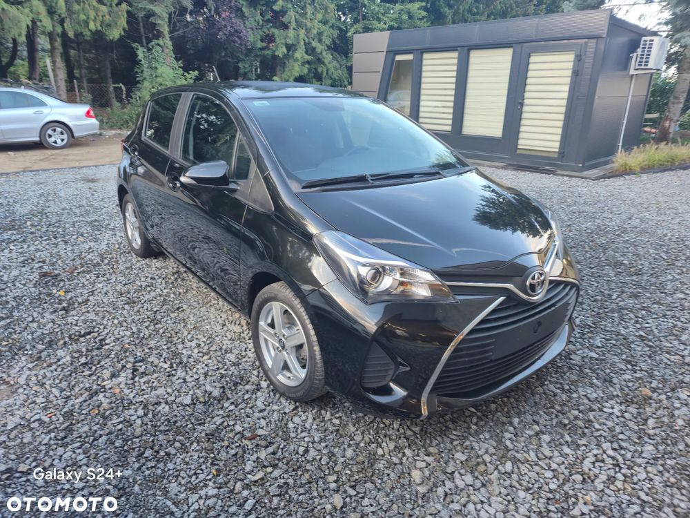 Toyota Yaris - 23