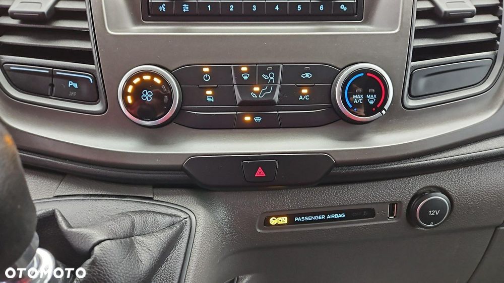 Ford Transit Custom - 19
