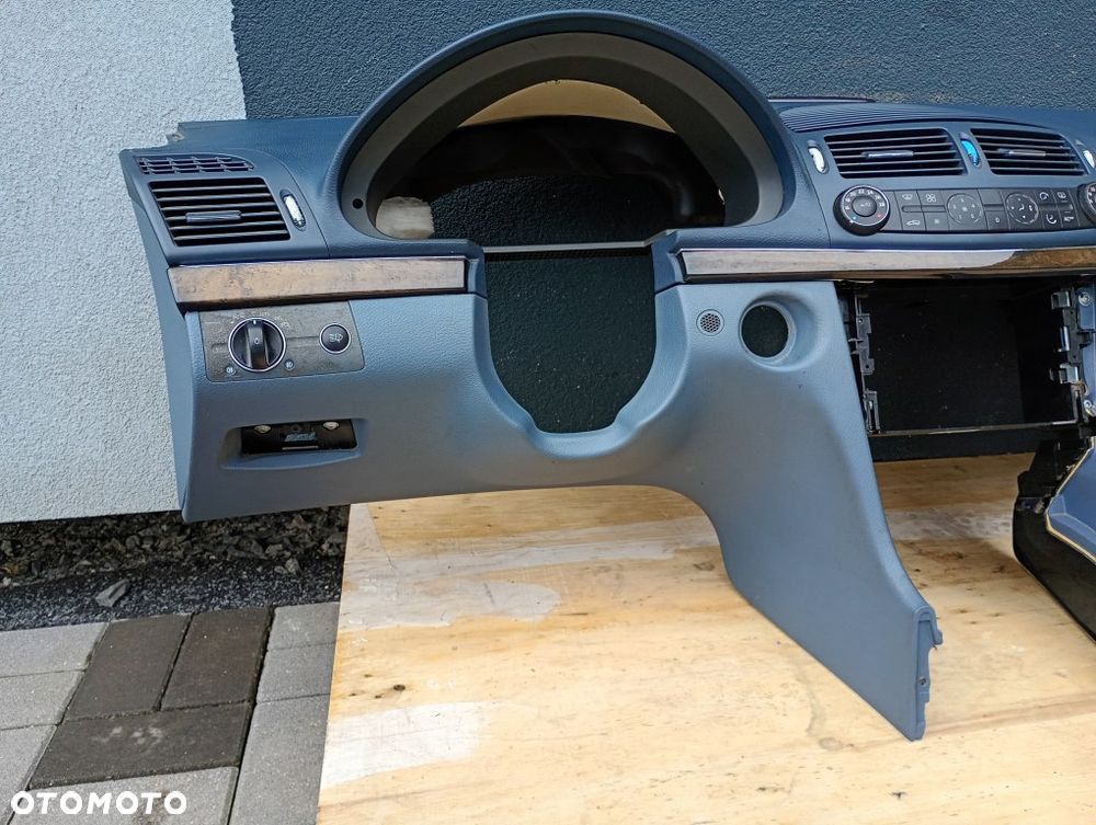 konsola deska rozdzielcza schowek pasażera dekor panel nawiewu mercedes w211 e-klassa - 7