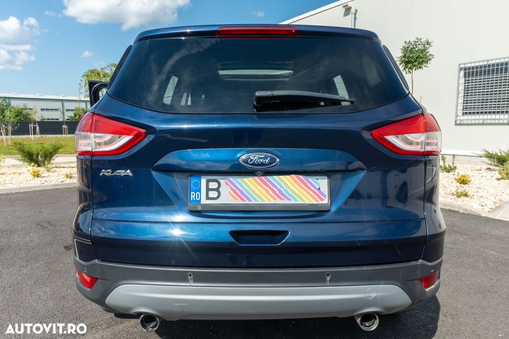 Ford Kuga 2.0 TDCi 4WD Powershift Titanium - 17