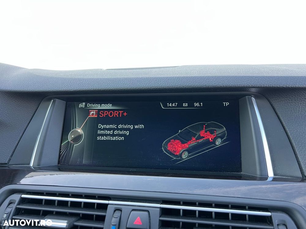 BMW Seria 5 520d xDrive - 13