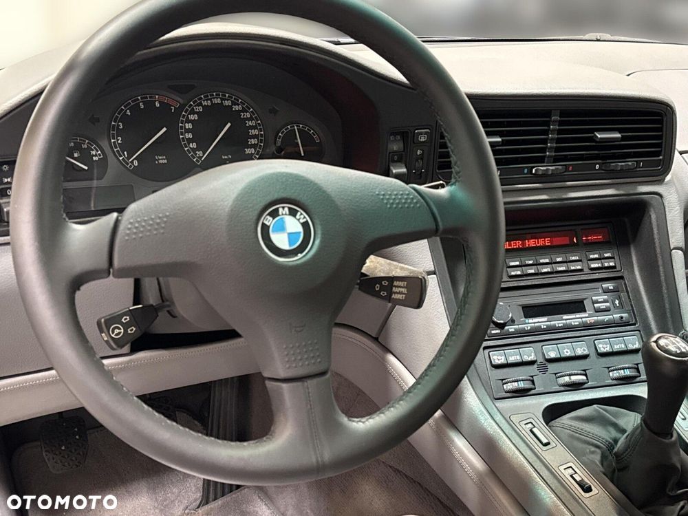 BMW Seria 8 - 14
