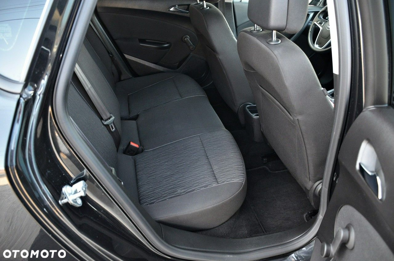 Opel Astra - 16