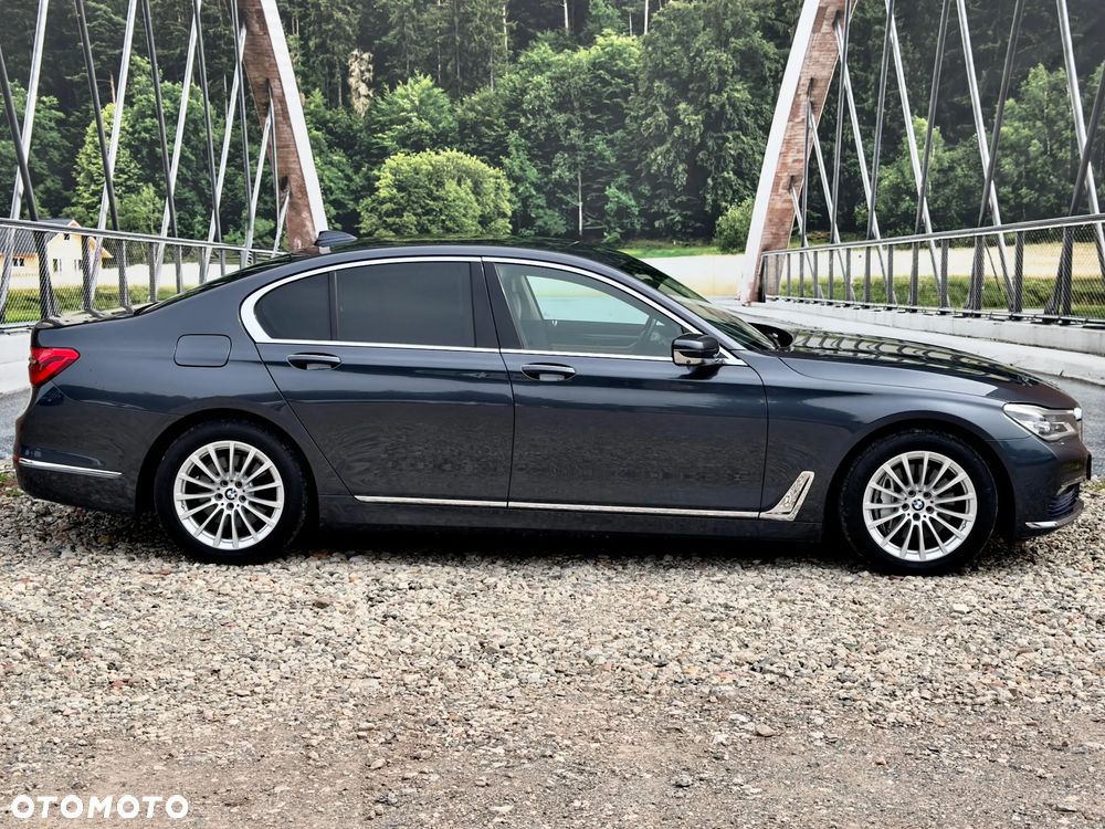 BMW Seria 7 - 10