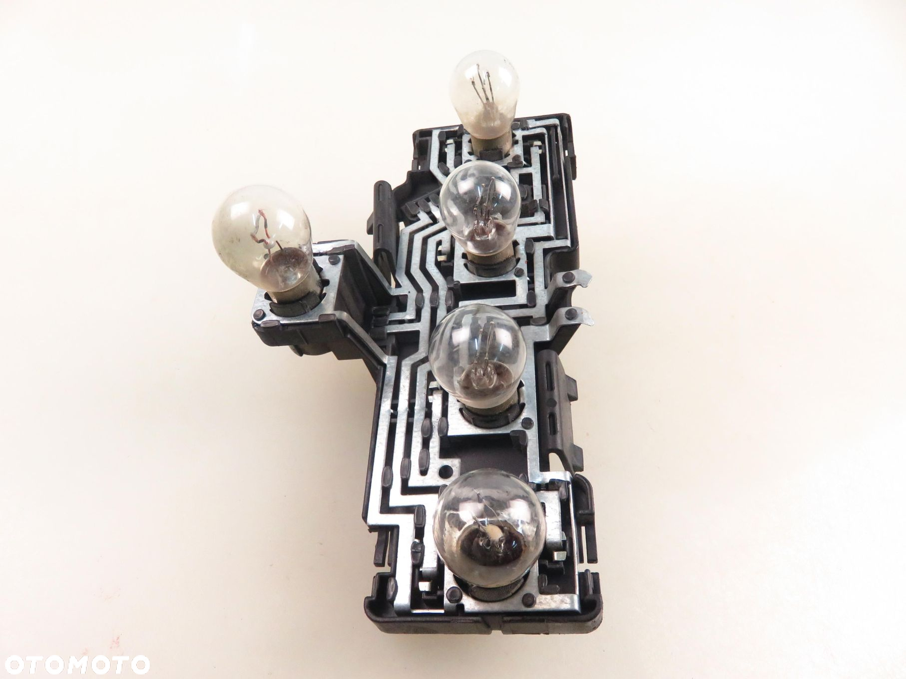 WKŁAD LAMPY LEWY TYŁ VW PASSAT B5 FL Variant  3B9945257B 6PIN - 6