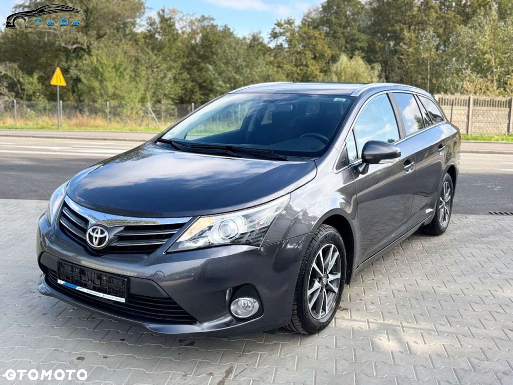 Toyota Avensis 2.0 D-4D Premium - 9